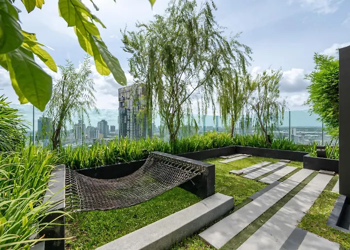 5 Star Sukhumvit Infinity Pool Gym Sauna * Bangkok