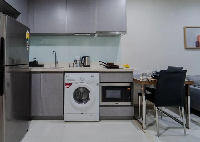 Apartment 5 Star Sukhumvit Infinity Pool Gym Sauna *