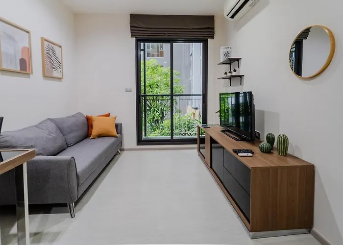 5 Star Sukhumvit Infinity Pool Gym Sauna Apartment